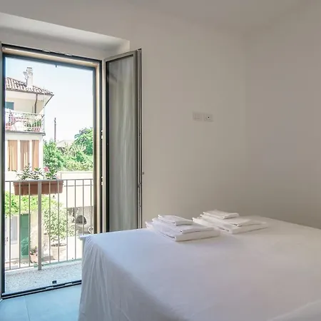 The Bell Tower - Center Apartment